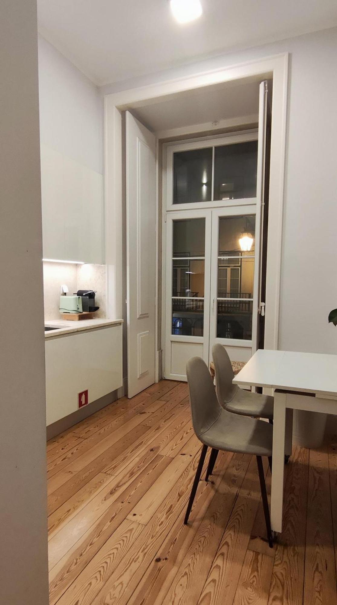 Privat bolig No Chiado Baixa De - Em Apartamento Partilhado *